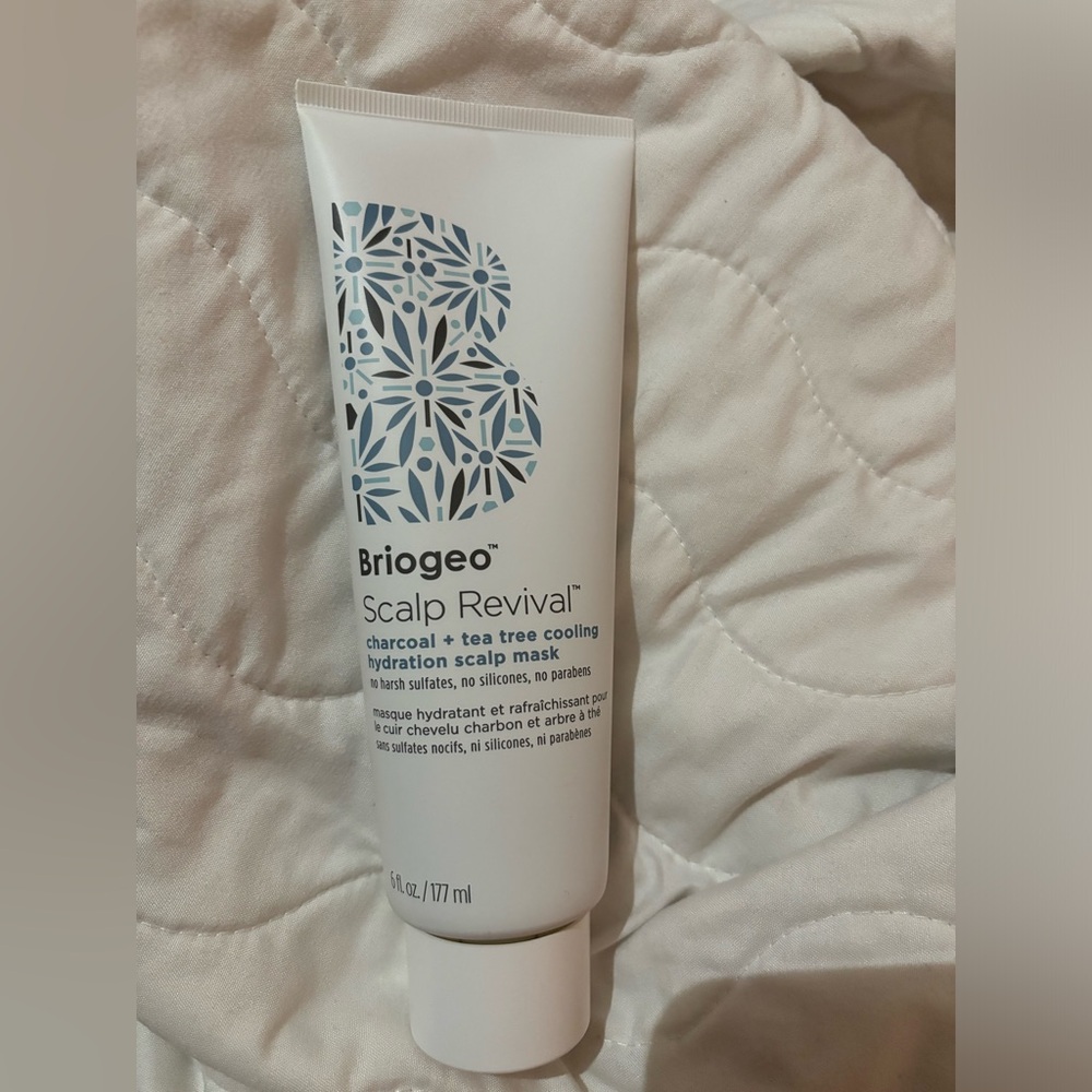 Briogeo Scalp Revival charcoal + tea tree cooling hydration scalp mask